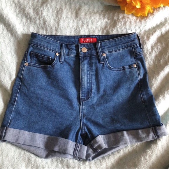 High waisted GUESS denim shorts - Picture 2 of 5